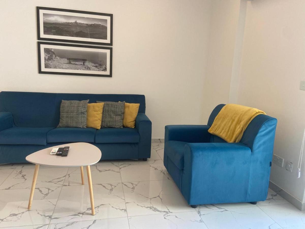 Centrally Located Appartamento *